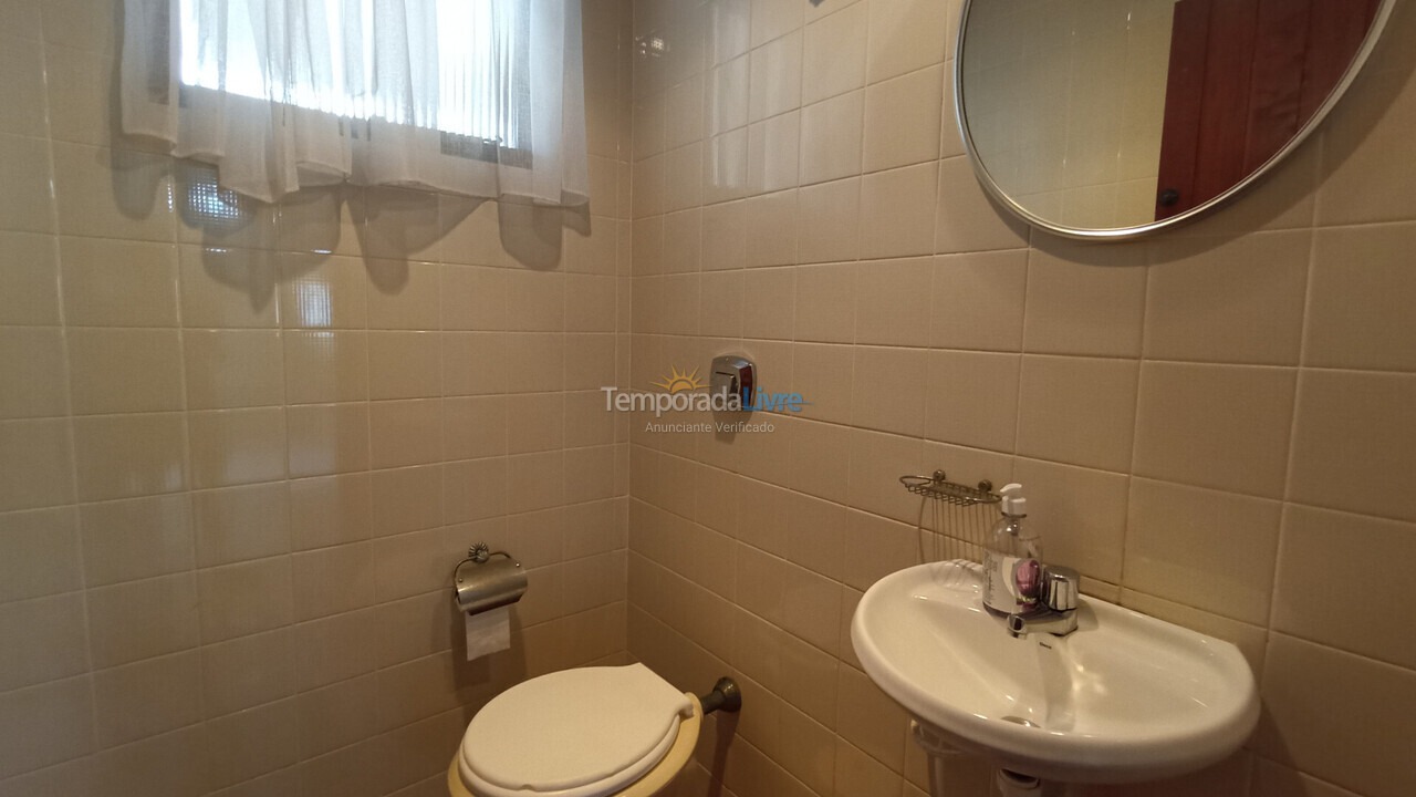 Casa para aluguel de temporada em Florianópolis (Brava)