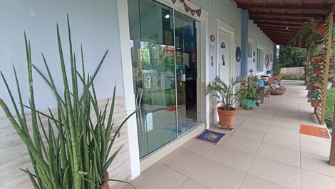 Excellent house with pool, gourmet area and 6 air conditioners