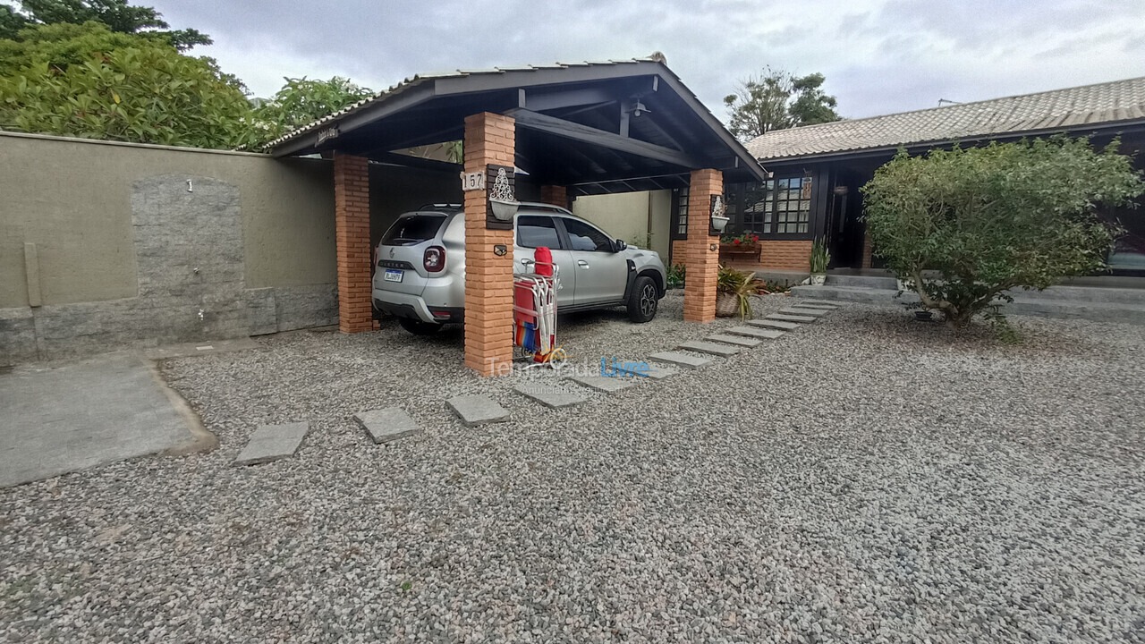 Casa para aluguel de temporada em Florianopolis (Praia dos Ingleses)