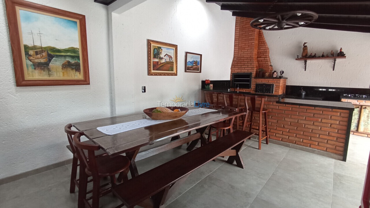 Casa para aluguel de temporada em Florianopolis (Praia dos Ingleses)