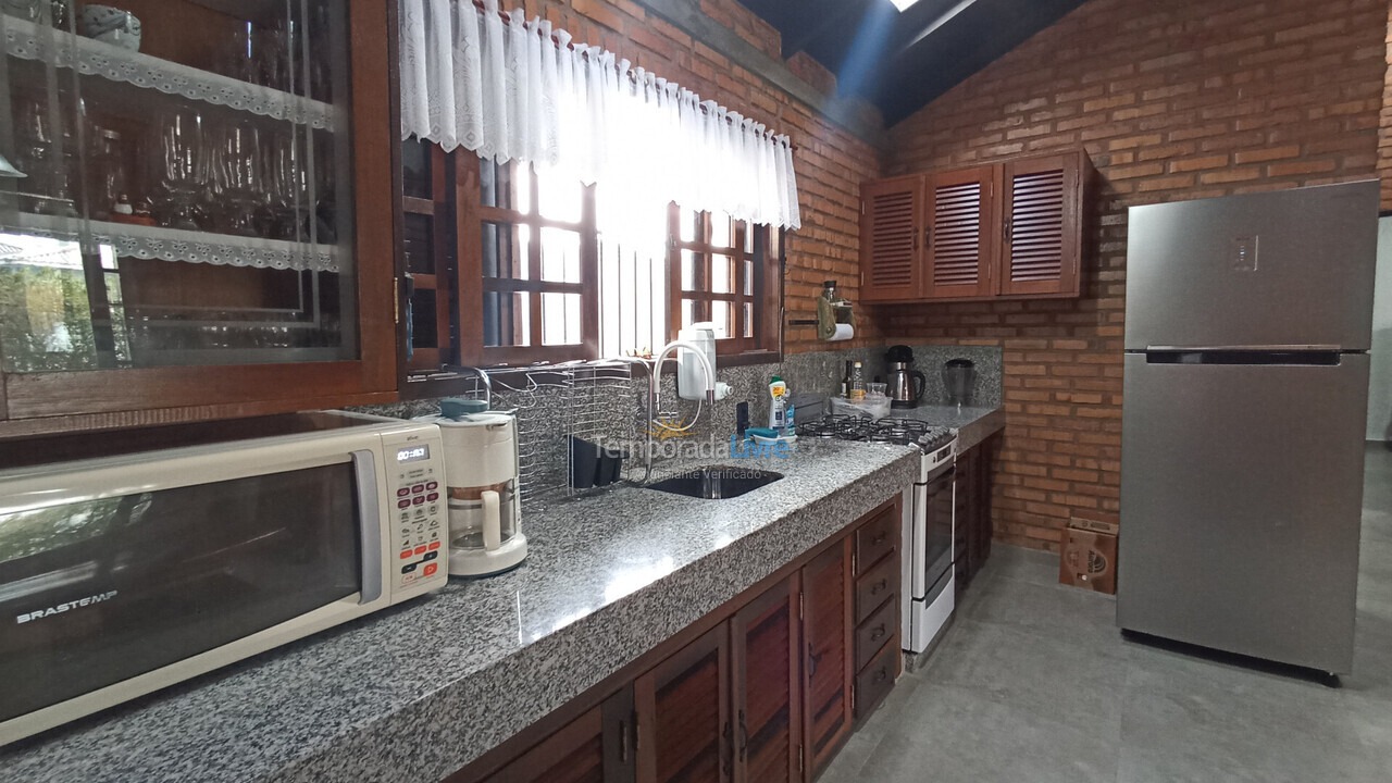 Casa para aluguel de temporada em Florianopolis (Praia dos Ingleses)