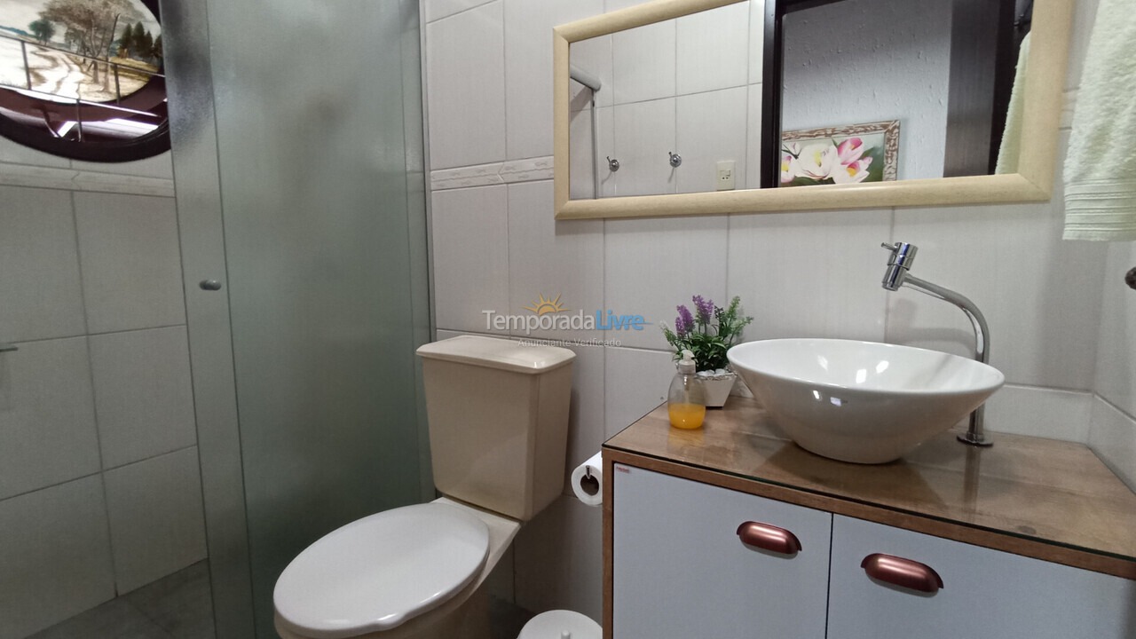 Casa para aluguel de temporada em Florianopolis (Praia dos Ingleses)