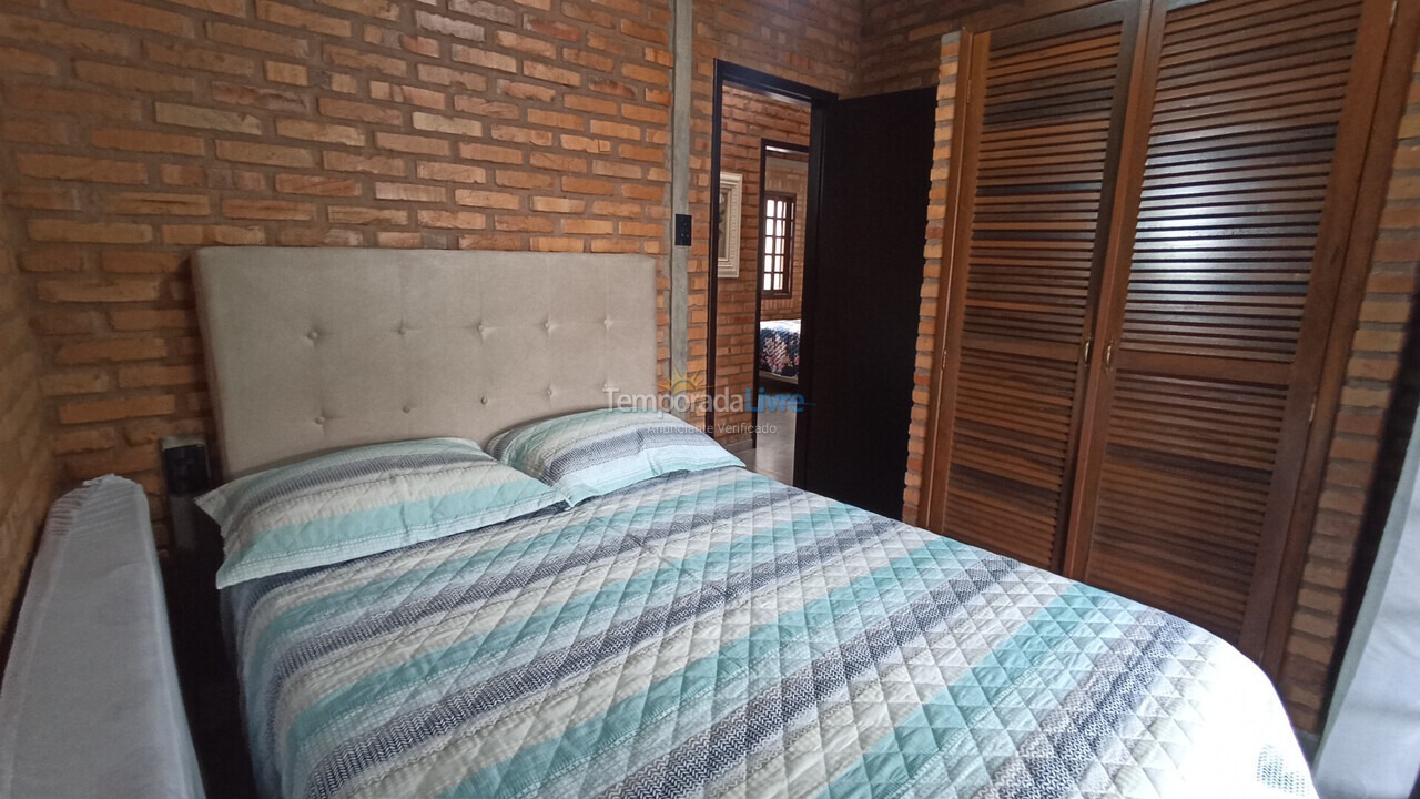 Casa para aluguel de temporada em Florianopolis (Praia dos Ingleses)