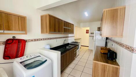 Apartamento quadra da praia com vista mar 2 suites + 2 vagas