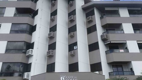 Excellent apartment for vacation rental in Jurerê...