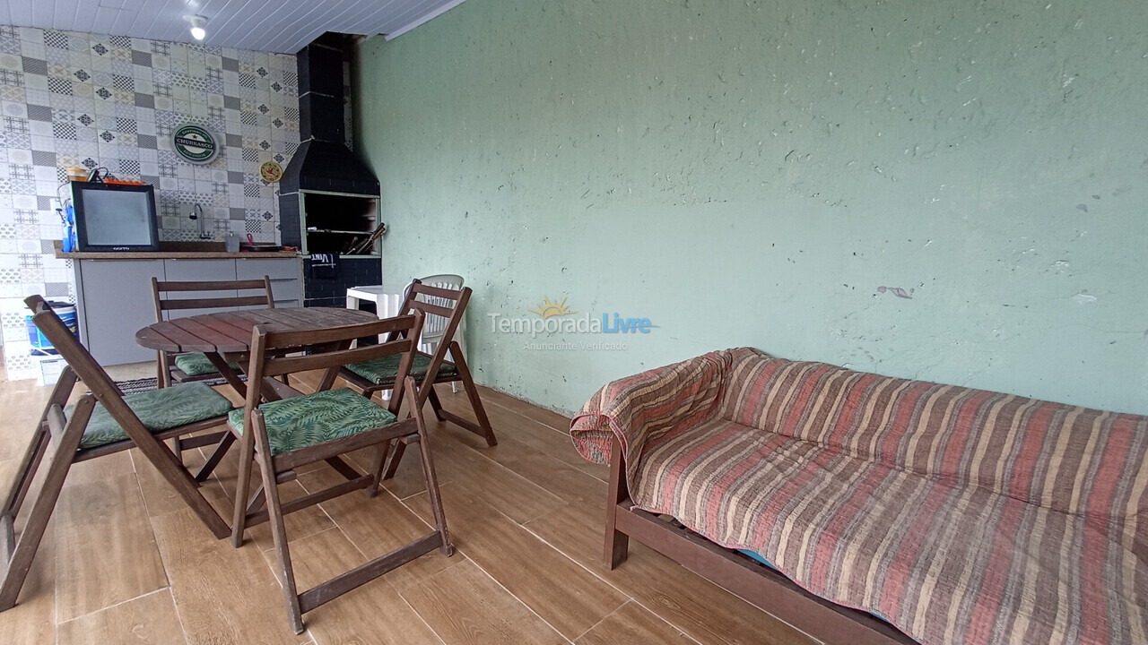 Casa para aluguel de temporada em Florianopolis (Praia dos Ingleses)