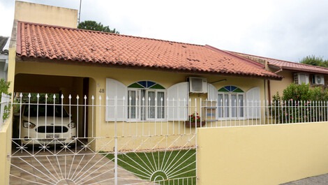 Excelente Casa para aluguel de temporada em Cachoeira do Bom Jesús,...