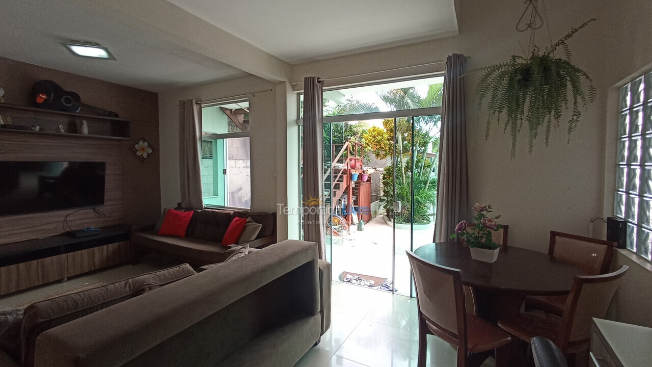 Casa para aluguel de temporada em Florianopolis (Praia dos Ingleses)