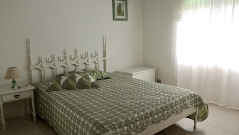 Excelente Casa para aluguel de temporada em Cachoeira do Bom Jesús,...