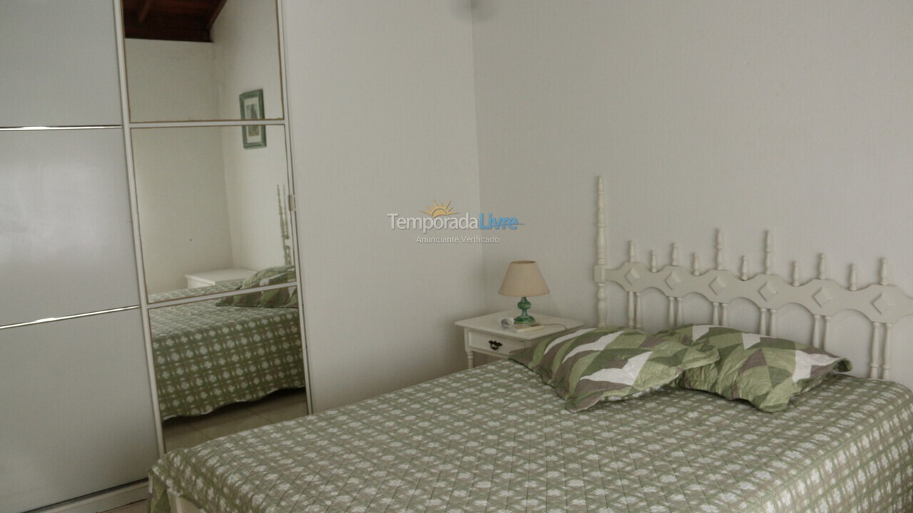 Casa para aluguel de temporada em Florianópolis (Cachoeira do Bom Jesus)