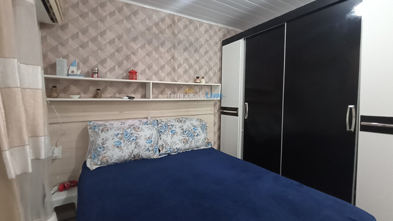 Casa para aluguel de temporada em Florianopolis (Praia dos Ingleses)