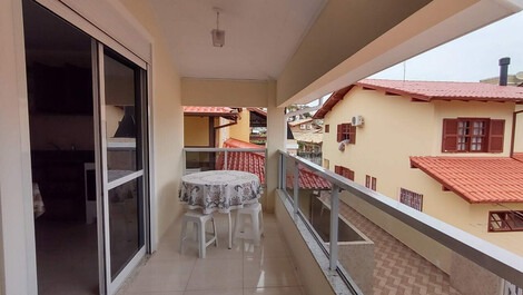 Excelente apartamento en alquiler con piscina y cerca del mar - SC