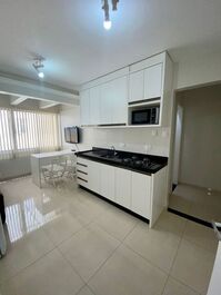 Apartamento casi en primera línea de mar (Calçadão da Praia) con garaje