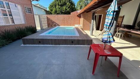 Beautiful 3 bedroom house with pool in Canasvieiras.