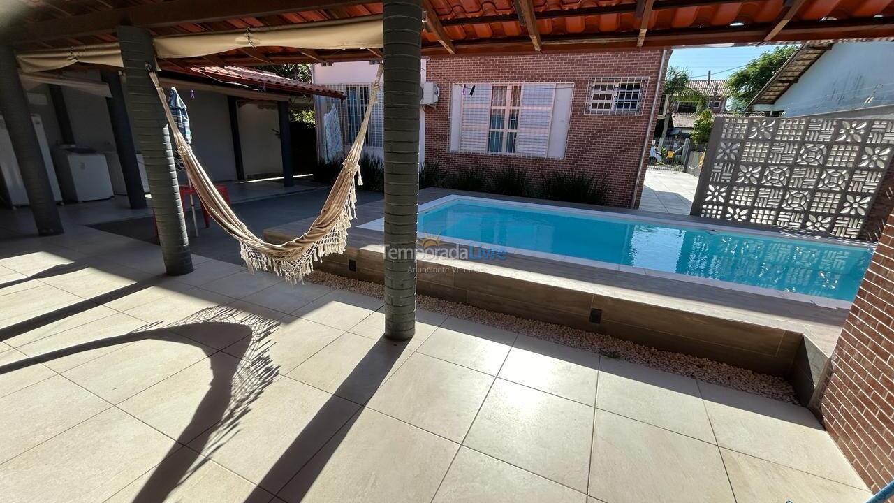 House for vacation rental in Florianopolis (Canasvieiras)