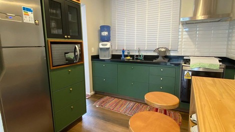 Triplex em condomínio pé na areia