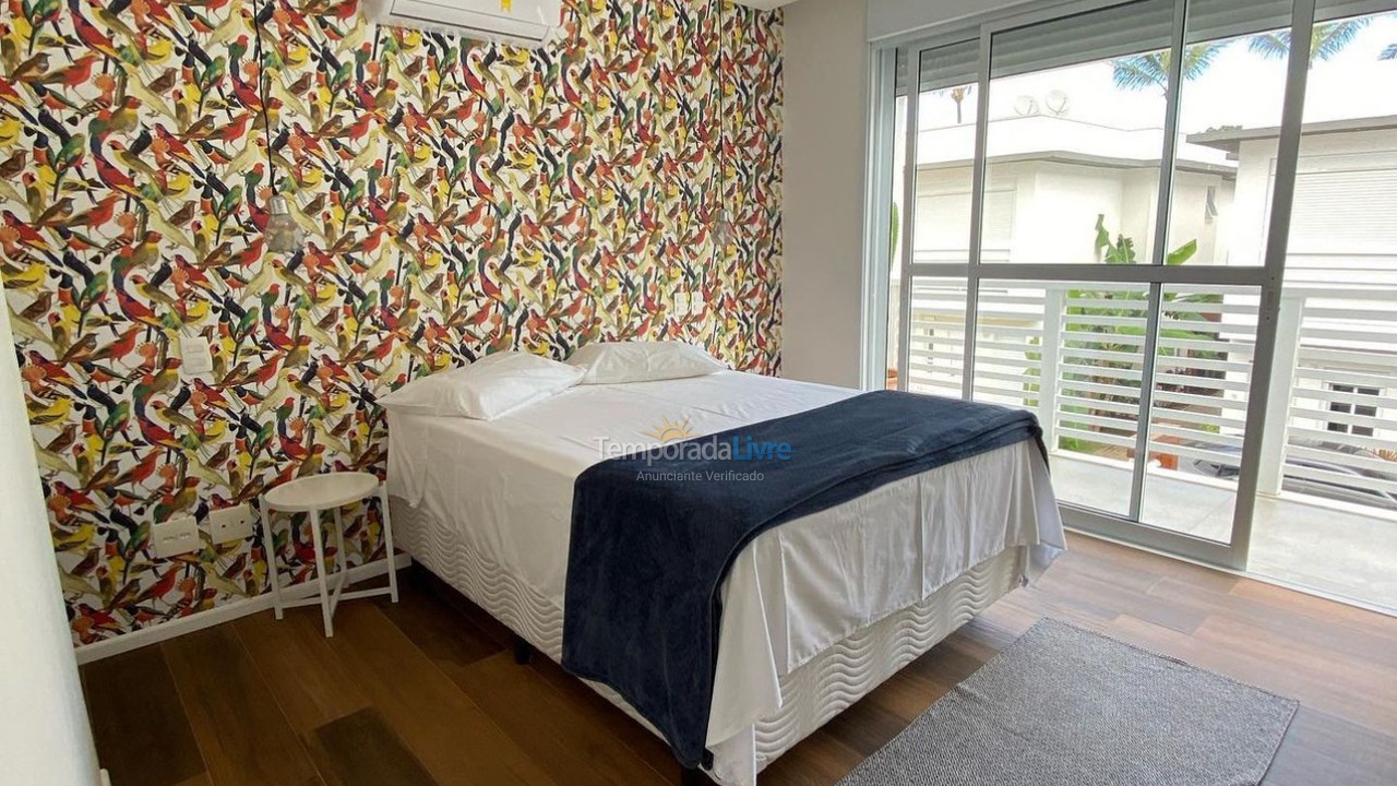 Casa para aluguel de temporada em São Sebastião (Maresias)