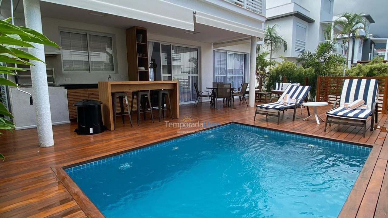 Casa para aluguel de temporada em São Sebastião (Maresias)