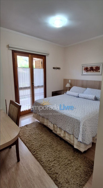 Apartment for vacation rental in Campos do Jordão (Capivari)