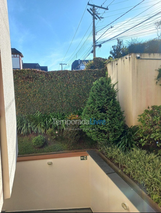 Apartment for vacation rental in Campos do Jordão (Capivari)