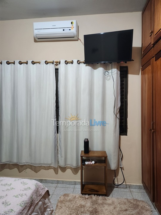 Casa para aluguel de temporada em Frutal (Centro)