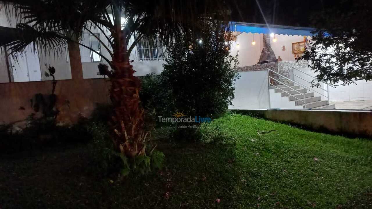 Chácara / sítio para aluguel de temporada em São Paulo (Jardim Alviverde)