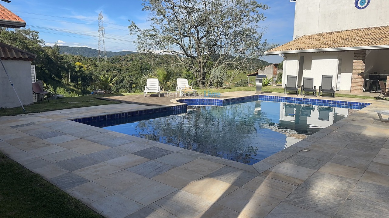 Chácara / sítio para aluguel de temporada em Mairiporã (Terra Preta)