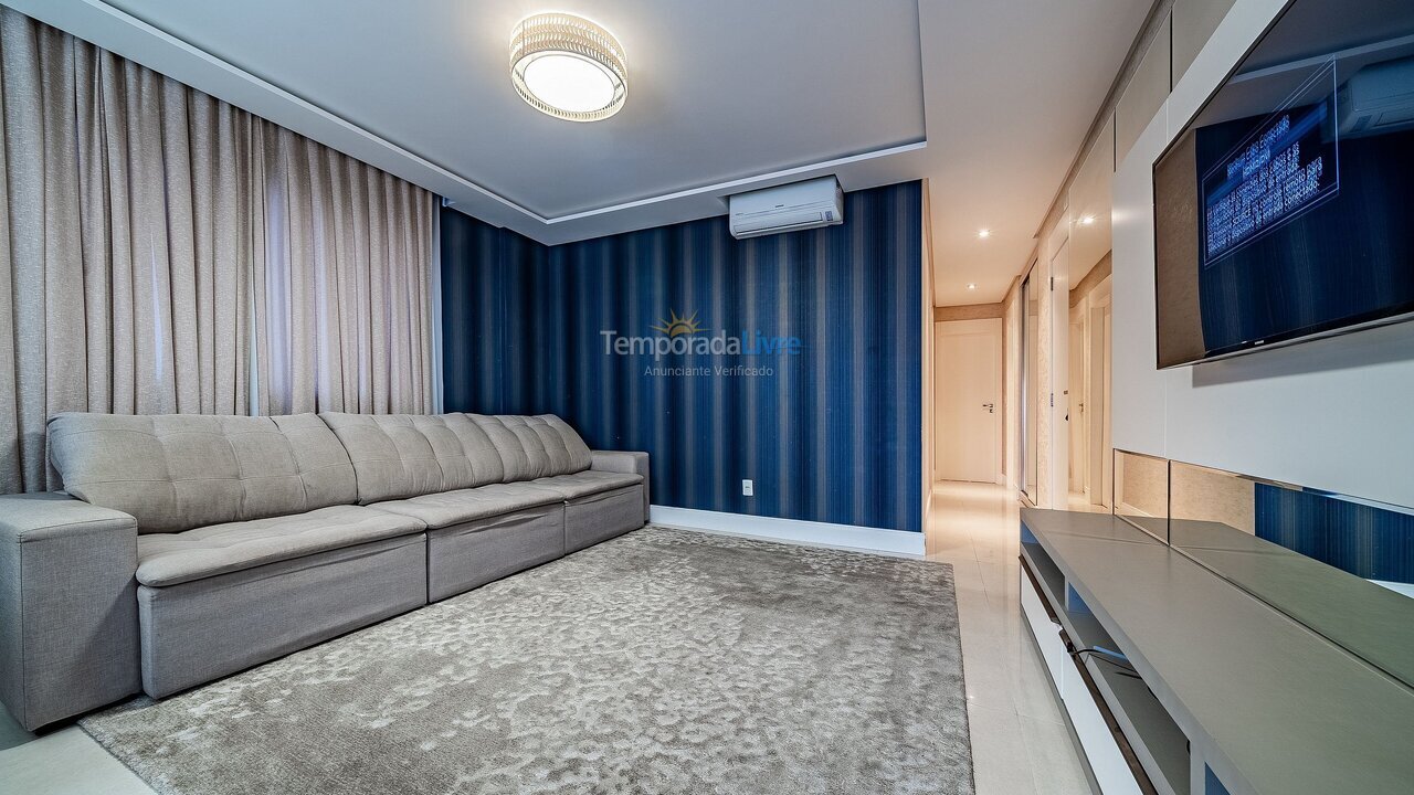 Apartment for vacation rental in Bombinhas (Praia de Bombas)