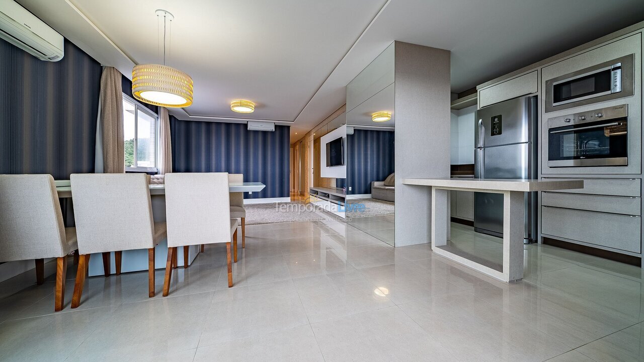 Apartment for vacation rental in Bombinhas (Praia de Bombas)