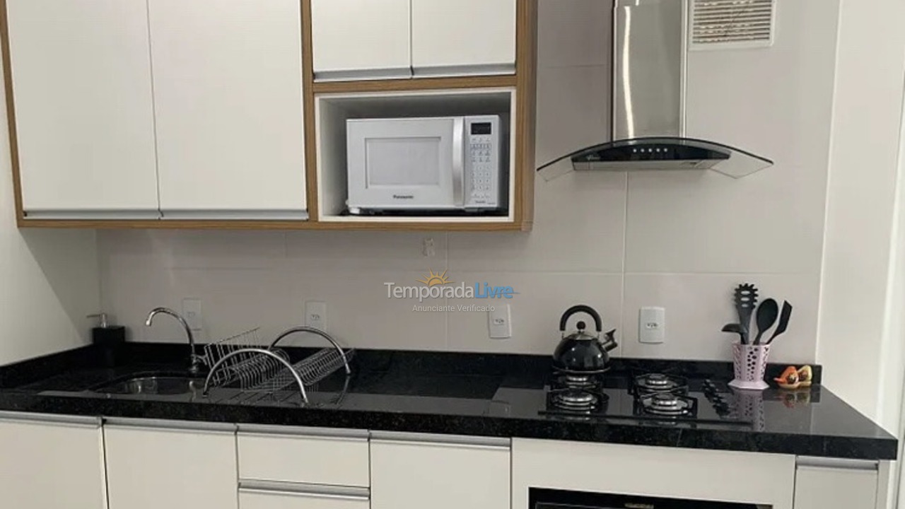 Apartamento para alquiler de vacaciones em Governador Celso Ramos (Praia de Palmas)