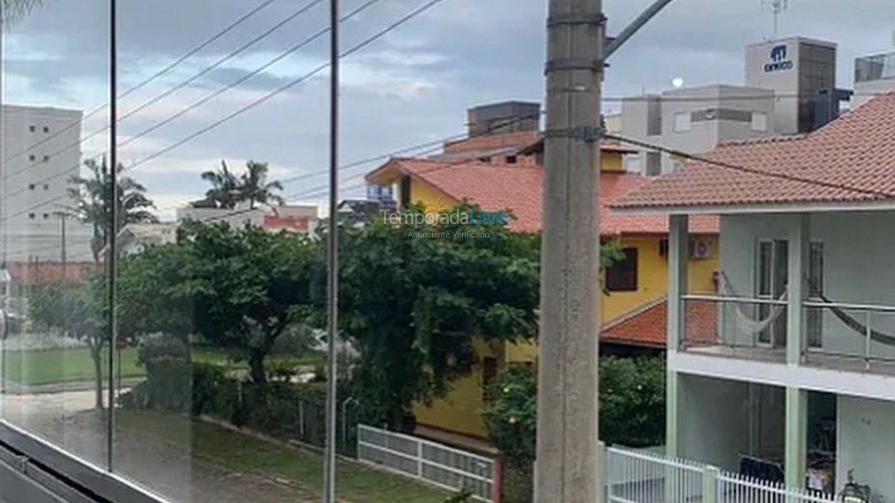 Apartamento para alquiler de vacaciones em Governador Celso Ramos (Praia de Palmas)