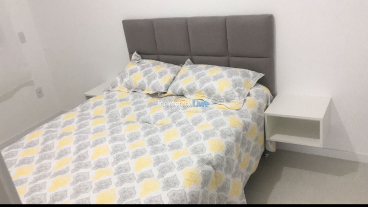 Apartamento para alquiler de vacaciones em Governador Celso Ramos (Praia de Palmas)