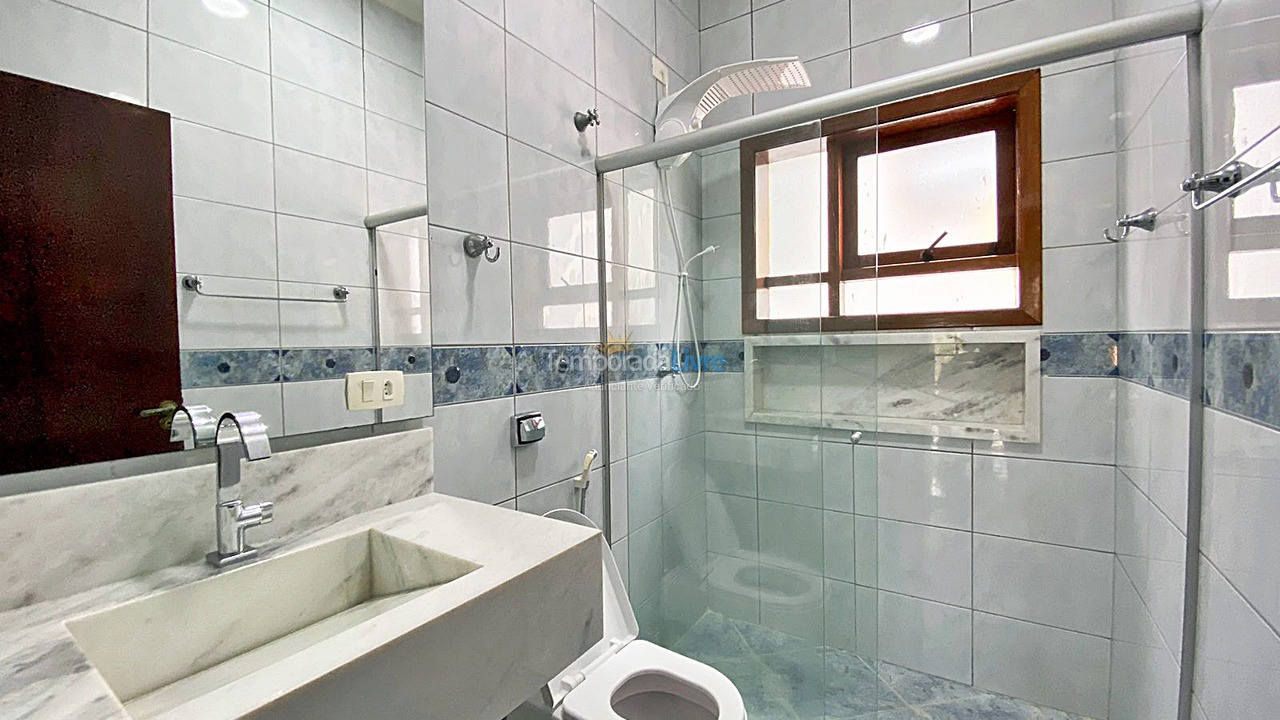 House for vacation rental in Bertioga (Praia de Guaratuba)