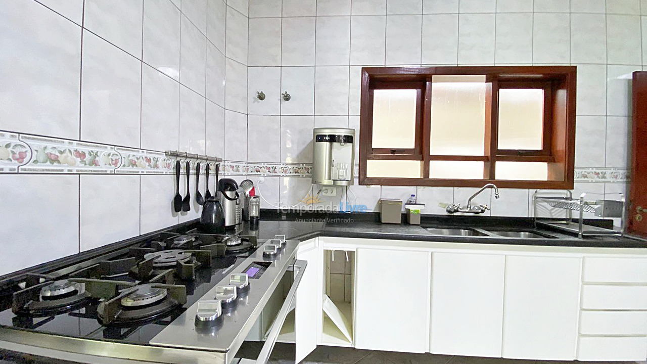 House for vacation rental in Bertioga (Praia de Guaratuba)