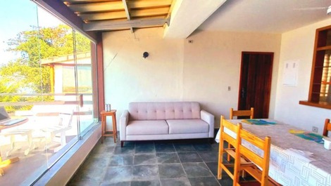 Sala de estar com sofá 