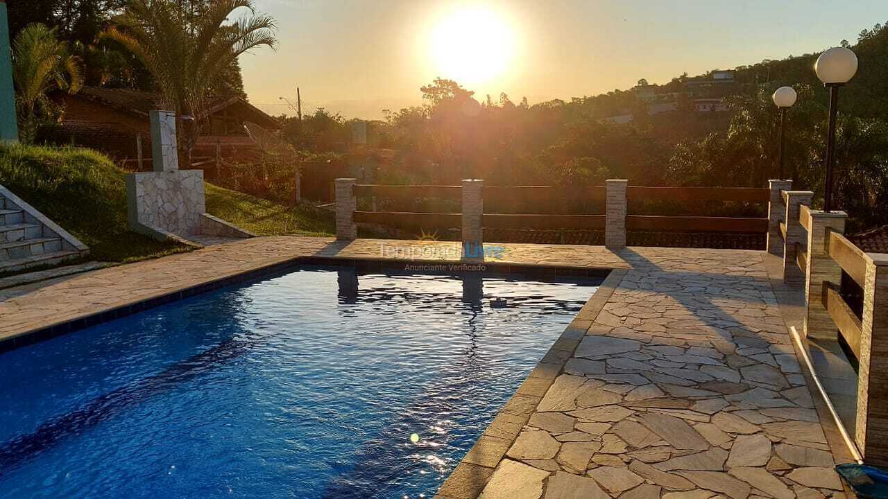 Granja para alquiler de vacaciones em Mairinque (Condomínio Porta do Sol)