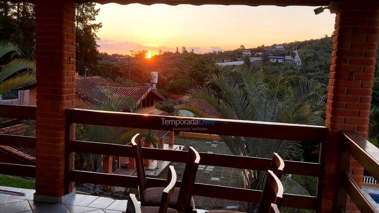 Granja para alquiler de vacaciones em Mairinque (Condomínio Porta do Sol)