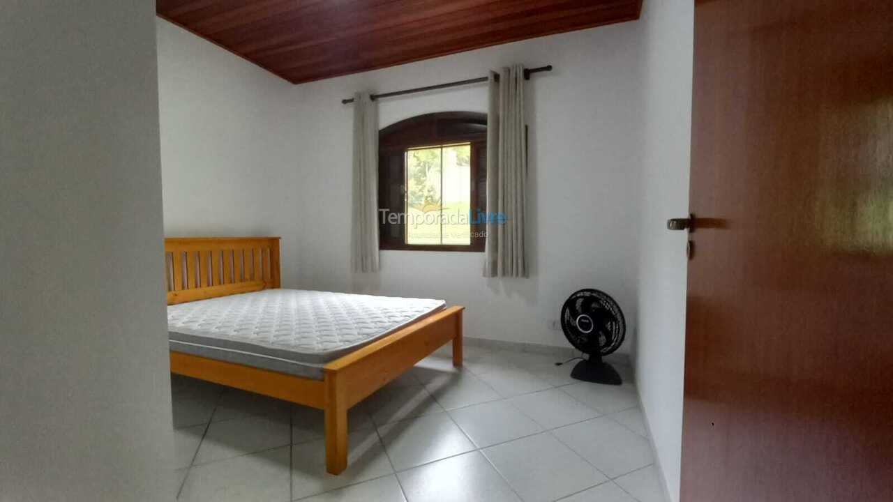 Granja para alquiler de vacaciones em Mairinque (Condomínio Porta do Sol)