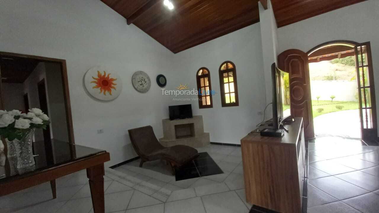 Granja para alquiler de vacaciones em Mairinque (Condomínio Porta do Sol)