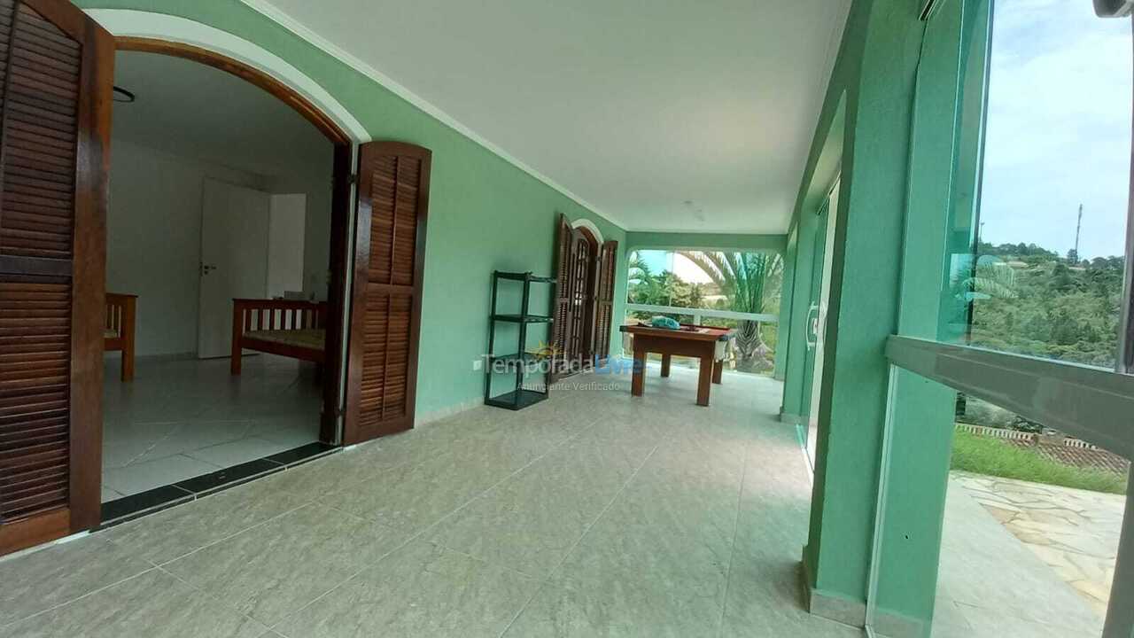 Granja para alquiler de vacaciones em Mairinque (Condomínio Porta do Sol)