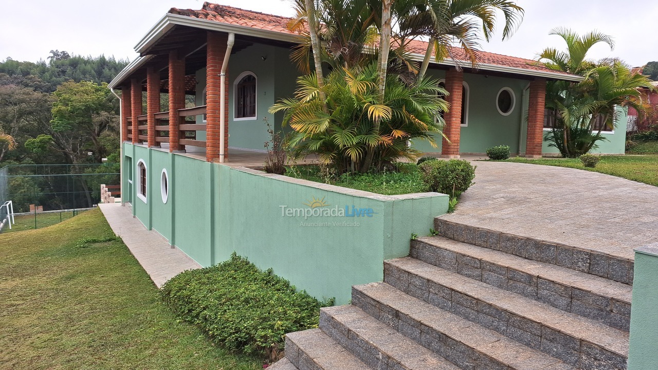 Granja para alquiler de vacaciones em Mairinque (Condomínio Porta do Sol)