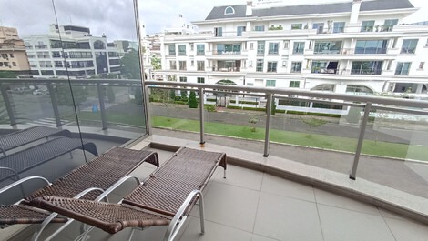 Excellent apartment for vacation rental in Jurerê...