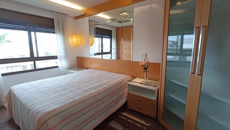 Apartamento a 100 metros del mar en Jurerê