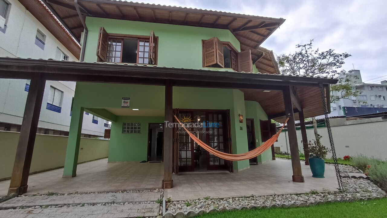 House for vacation rental in Florianopolis (Jurerê)