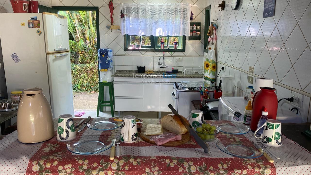 Casa para alquiler de vacaciones em Ubatuba (Horto Florestal)