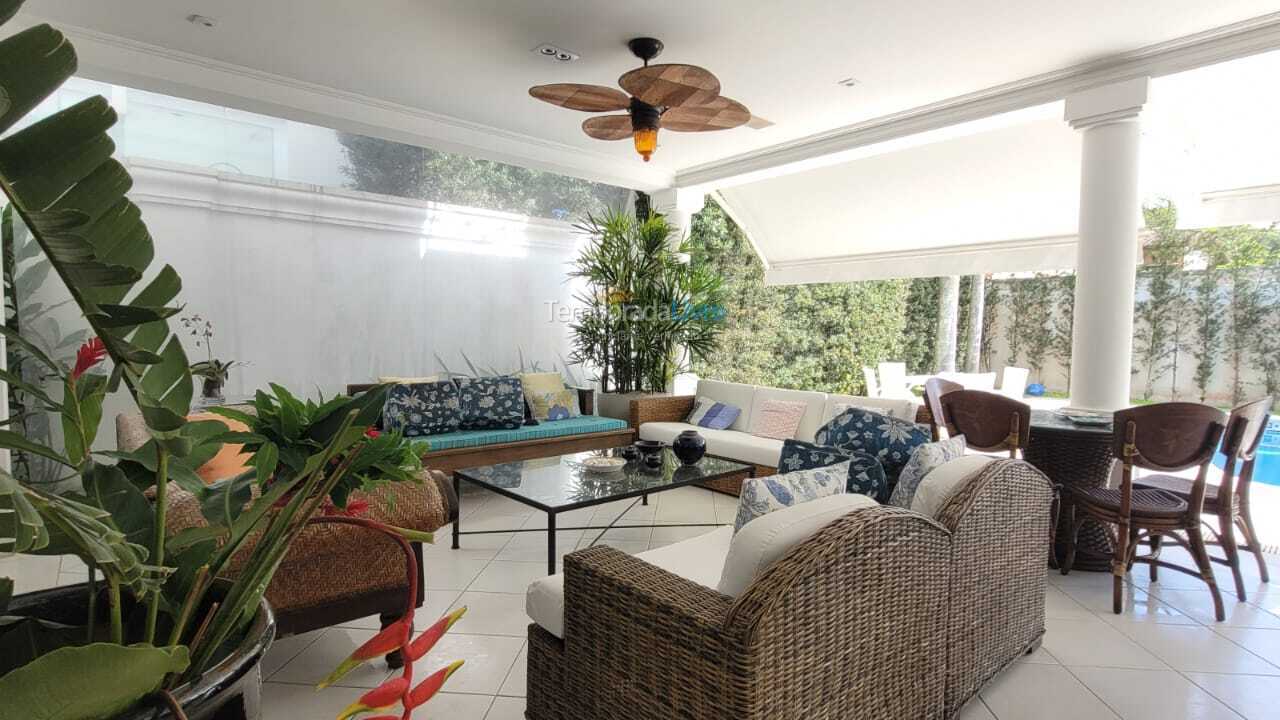 House for vacation rental in São Sebastião (Praia da Baleia)