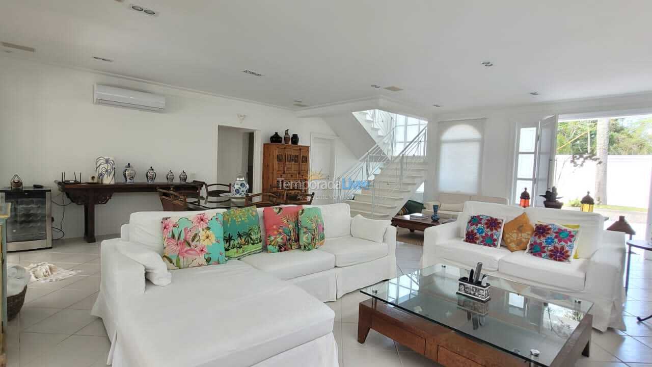 House for vacation rental in São Sebastião (Praia da Baleia)