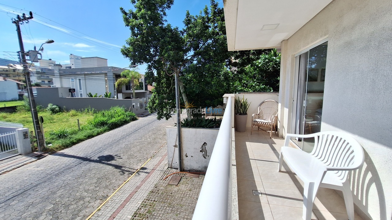 Apartamento para alquiler de vacaciones em Bombinhas (Praia de Bombas)