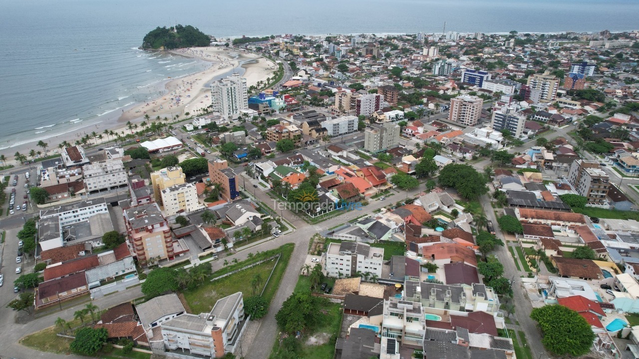 Casa para aluguel de temporada em Guaratuba (Praia Central)