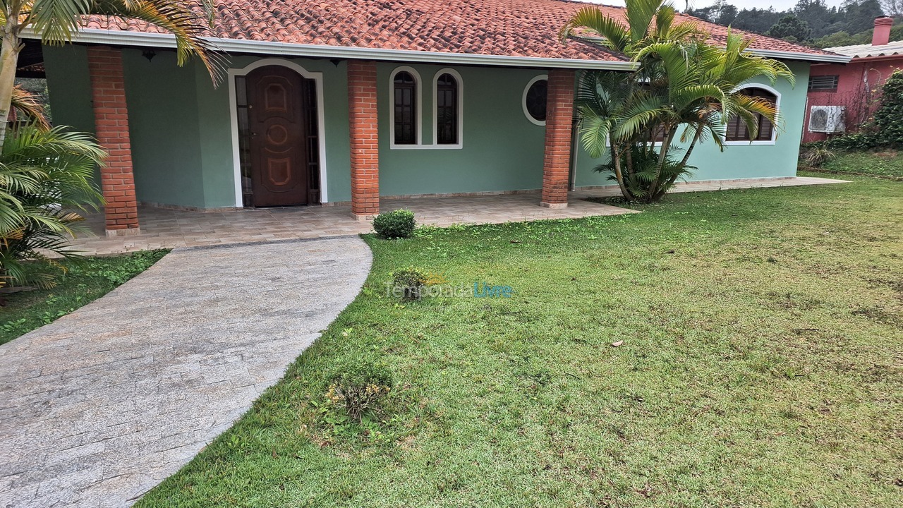 Granja para alquiler de vacaciones em Mairinque (Condomínio Porta do Sol)